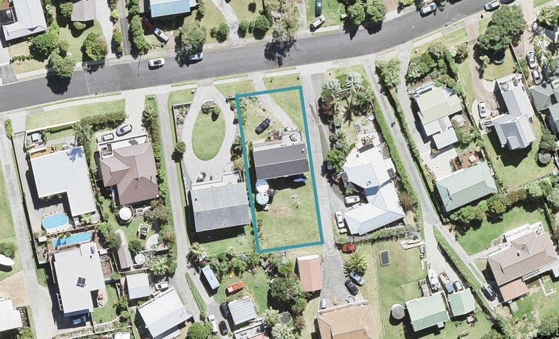 21 Pacific Parade, Army Bay, Whangaparaoa - Carousel 1