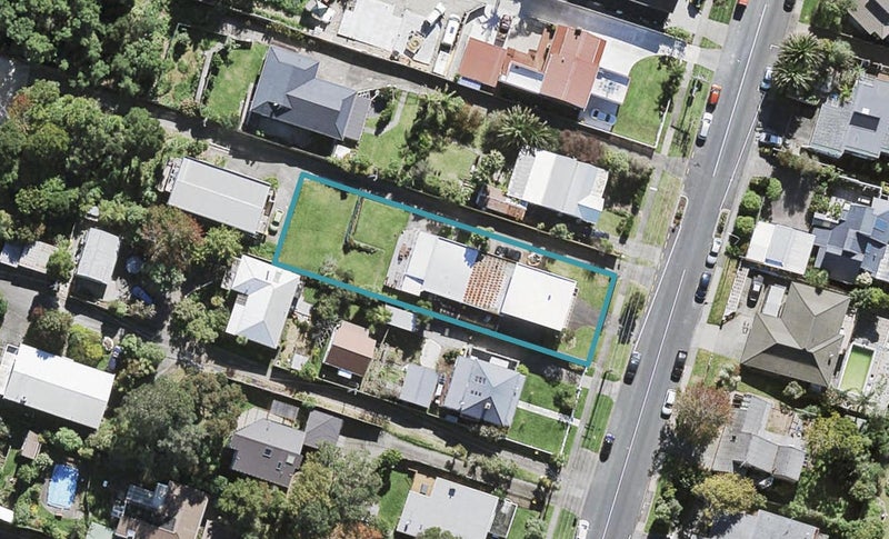 2/23 Balmain Road, Birkenhead, Auckland - Carousel 1