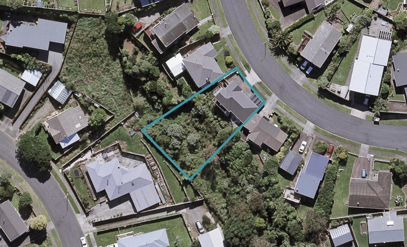 10 Darwin Crescent, Spotswood, New Plymouth - Carousel 1
