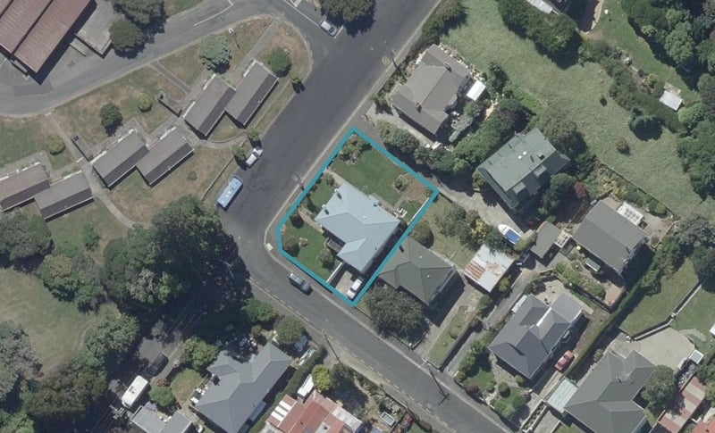 42 Helensburgh Road, Halfway Bush, Dunedin - Carousel 1