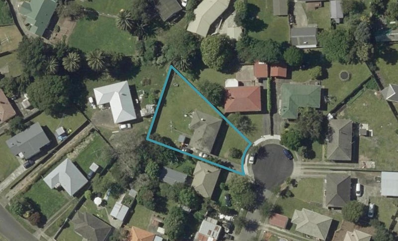 5 Selby Place, Hokowhitu, Palmerston North - Carousel 1