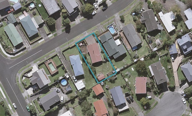 8 Camellia Avenue, Bell Block, New Plymouth - Carousel 1
