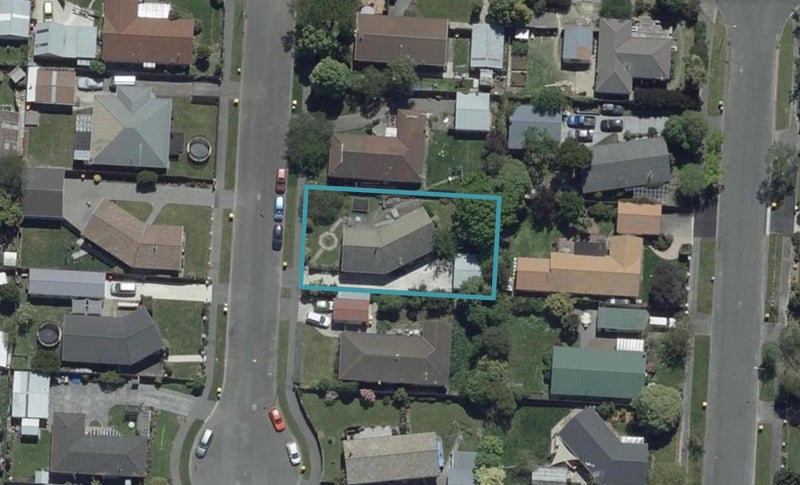 5 Monteath Place, Redwood, Christchurch - Carousel 1