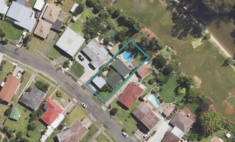 27 Fergusson Drive, Te Hapara, Gisborne - Carousel 1