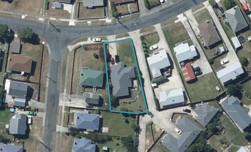 21 Opapa Street, Titahi Bay, Porirua - Carousel 1