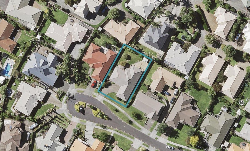 9 Amadeus Place, Northpark, Auckland - Carousel 1