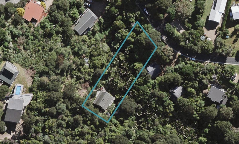 20 Victoria Road North, Onetangi, Waiheke Island - Carousel 1