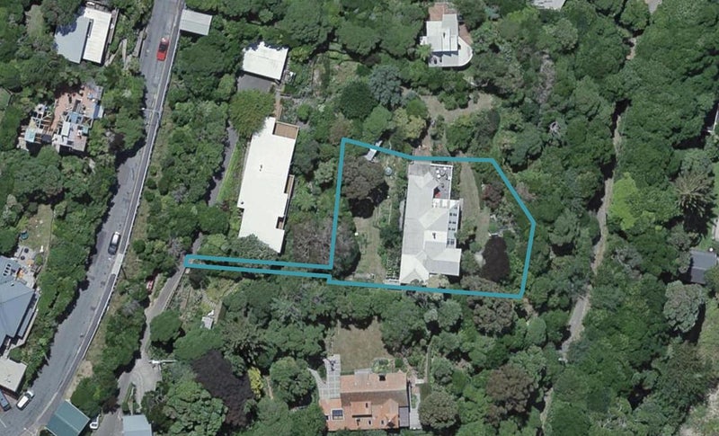 16 Fortification Road, Karaka Bays, Wellington - Carousel 1