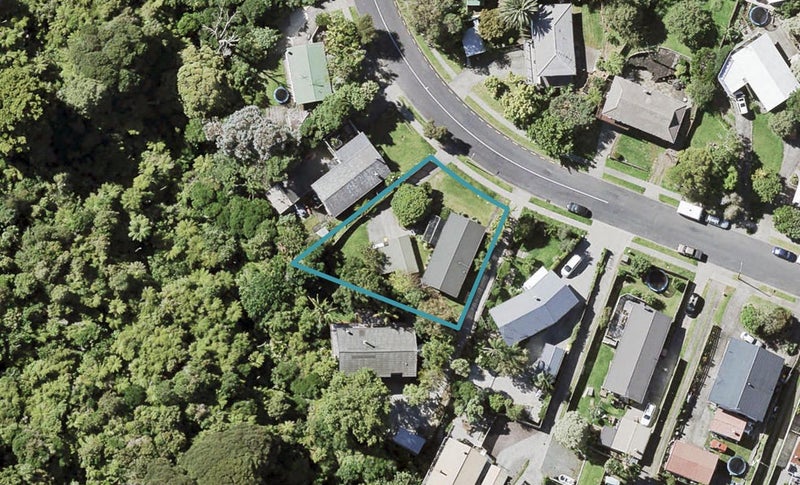 22 Robbies Road, Shelly Park, Auckland - Carousel 1