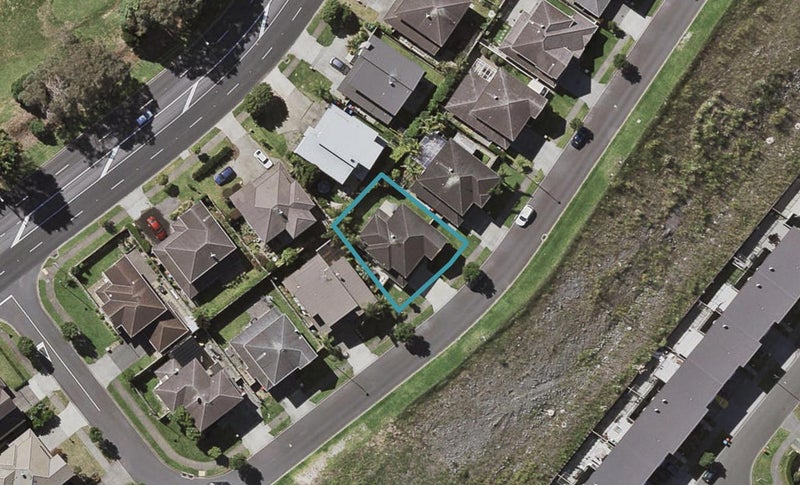 67 Magma Crescent, Stonefields, Auckland - Carousel 1
