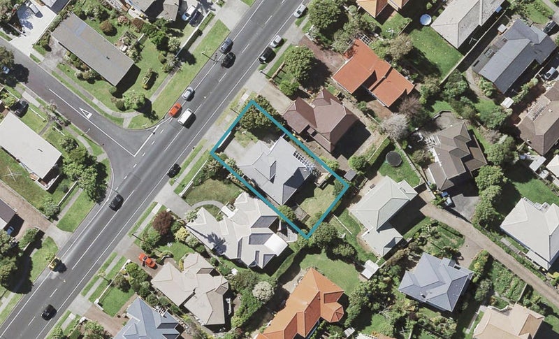 20 Whitford Road, Howick, Auckland - Carousel 1