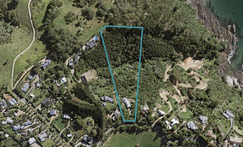 314 Sea View Road, Ostend, Waiheke Island - Carousel 1