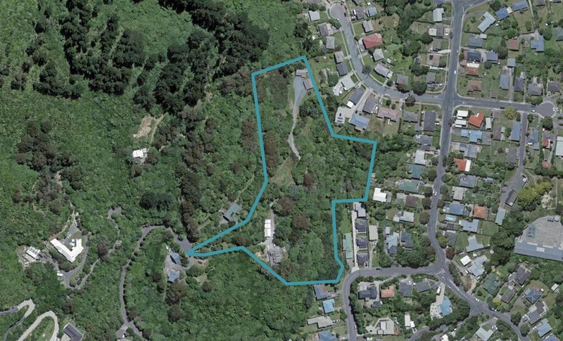 30 Westra View, Tawa, Wellington - Carousel 1