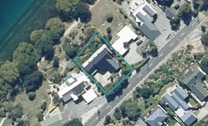 643 Peninsula Road, Kelvin Heights, Queenstown - Carousel 1
