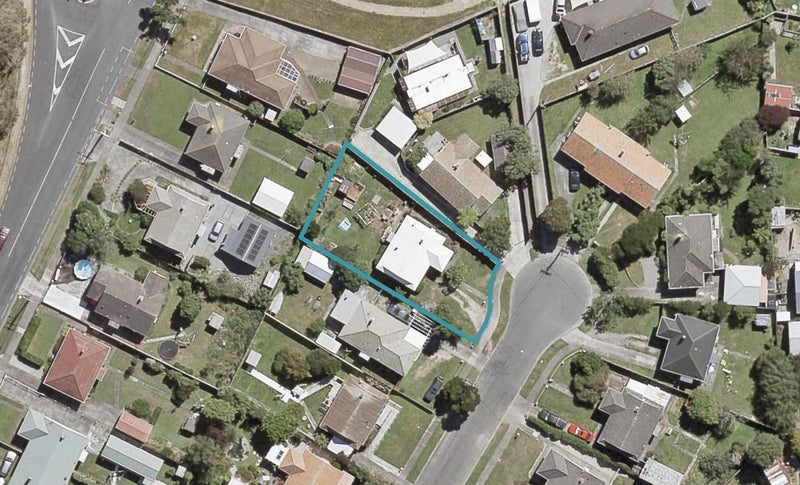 8 Norris Grove, Taita, Lower Hutt - Carousel 1