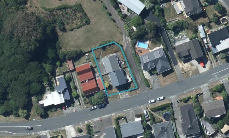 35B Penryn Drive, Camborne, Porirua - Carousel 1