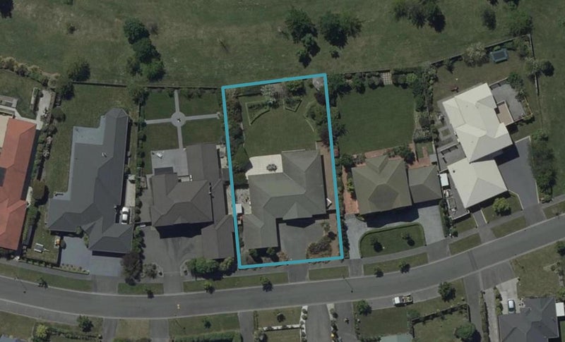 38 Coppinger Terrace, Aidanfield, Christchurch - Carousel 1