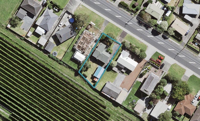 61 Parrs Cross Road, Henderson, Auckland - Carousel 1