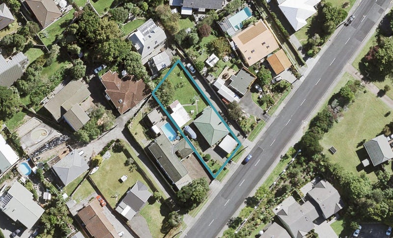43 Avonleigh Road, Green Bay, Auckland - Carousel 1