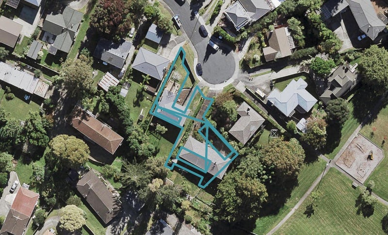 1/37 Camelot Place, Glenfield, Auckland - Carousel 1