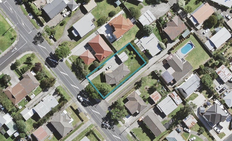39 Border Road, Henderson, Auckland - Carousel 1