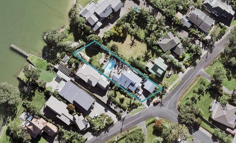 94 The Terrace, Herald Island, Auckland - Carousel 1