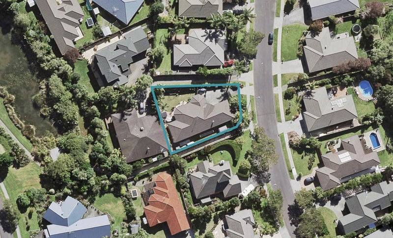 93 Te Wharau Drive, Greenhithe, Auckland - Carousel 1
