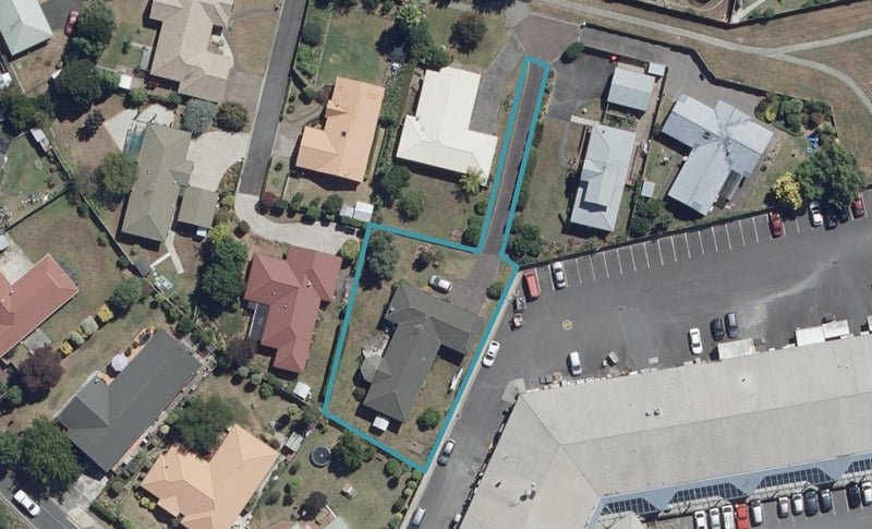 28 Halcione Close, Flagstaff, Hamilton - Carousel 1