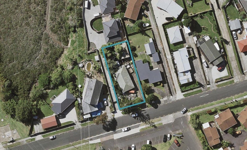 27 Edgewater Drive, Pakuranga, Auckland - Carousel 1