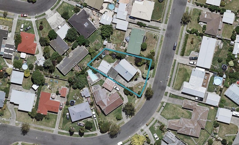 10 Robinson Crescent, Tamatea, Napier - Carousel 1