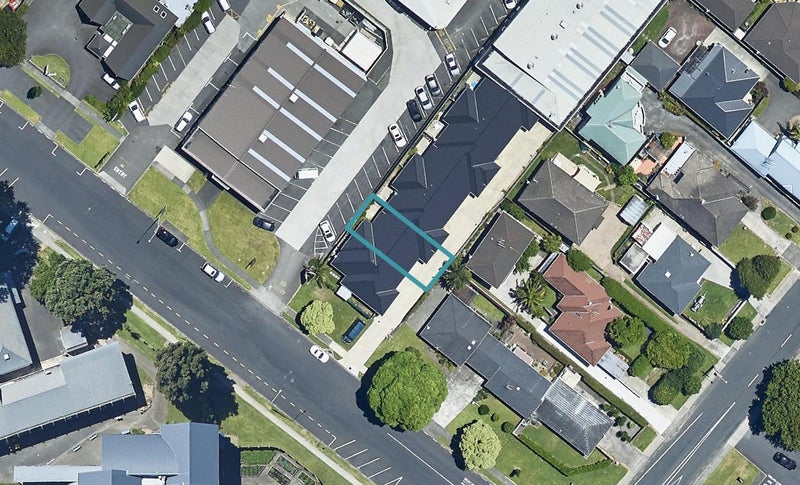 3/131 Thirteenth Avenue, Tauranga South, Tauranga - Carousel 1