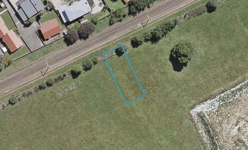 30 Te Kaeaea Crescent, Wallaceville, Upper Hutt - Carousel 1
