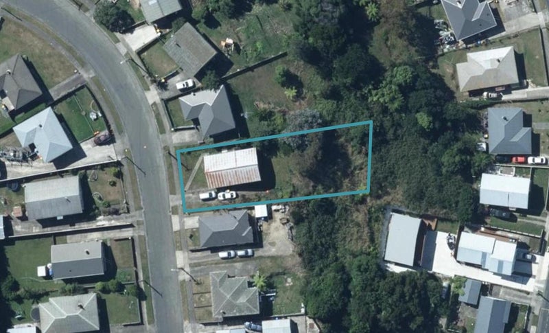23 Swansea Street, Cannons Creek, Porirua - Carousel 1