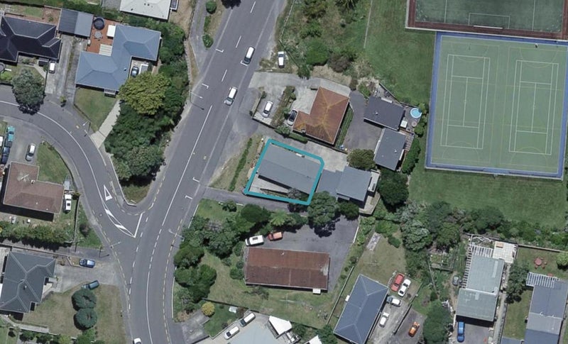 42 Bracken Road, Paparangi, Wellington - Carousel 1