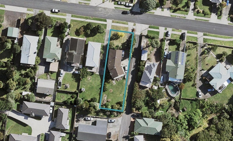 29 Estuary Road, Weymouth, Auckland - Carousel 1