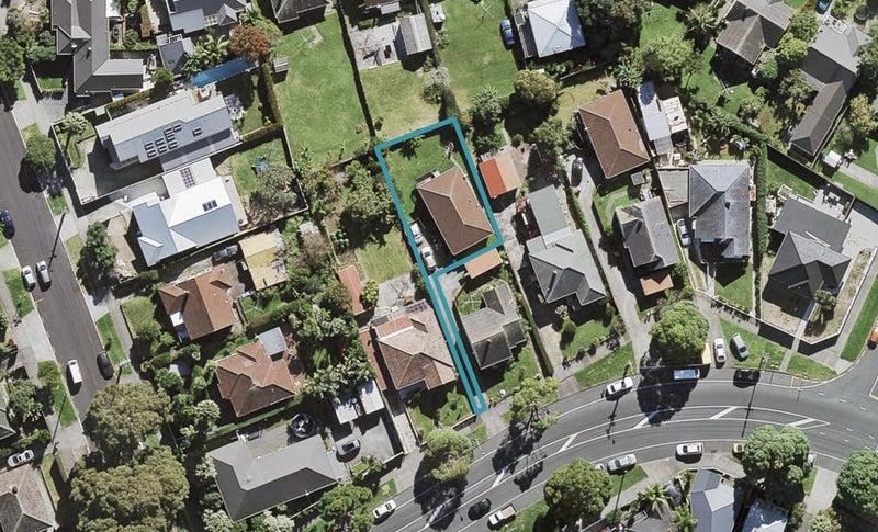 2/243 Richmond Road, Grey Lynn, Auckland - Carousel 1