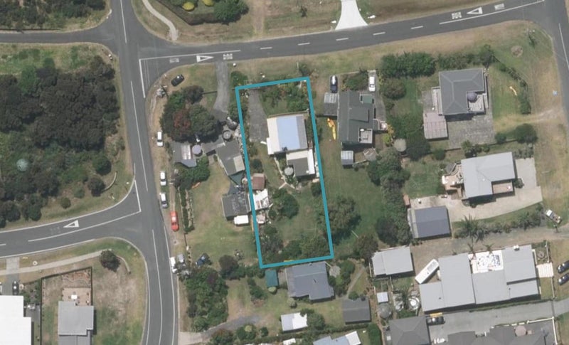 4 Suffolk Street, Mangawhai Heads, Mangawhai - Carousel 1