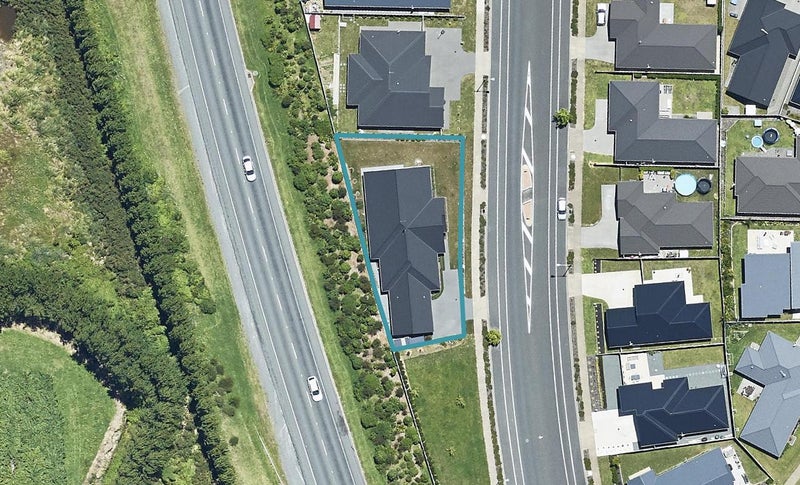 308 Lakes Boulevard, Pyes Pa, Tauranga - Carousel 1