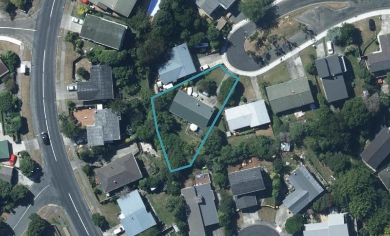 17 Cannon Lane, Whitby, Porirua - Carousel 1