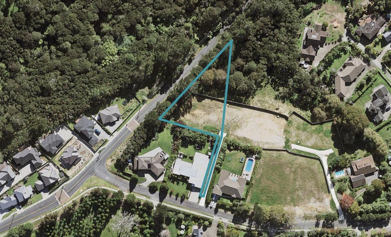 9 Wicklam Lane, Greenhithe, Auckland - Carousel 1