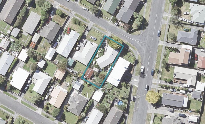 3 Kumeroa Grove, Wainuiomata, Lower Hutt - Carousel 1