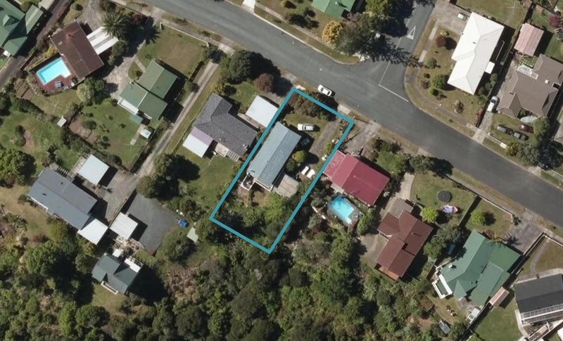 88 West View Crescent, Onerahi, Whangarei - Carousel 1