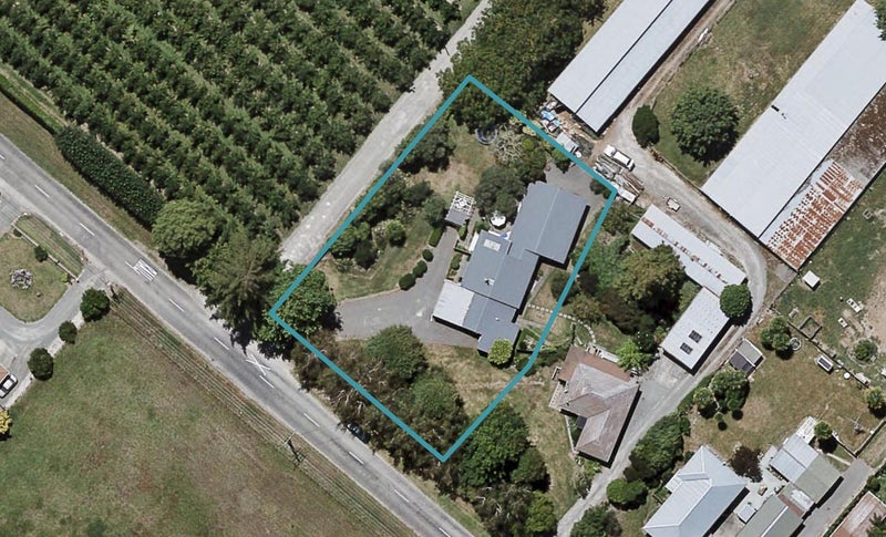 16 Tollemache Road West, Longlands, Hastings - Carousel 1