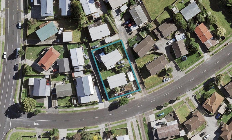 1/6 Maplesden Drive, Clendon Park, Auckland - Carousel 1