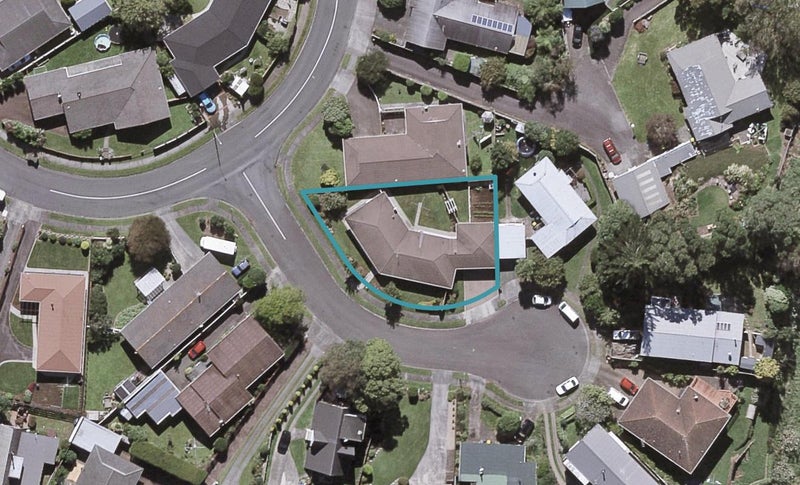 4 Alpine Grove, Upper Vogeltown, New Plymouth - Carousel 1