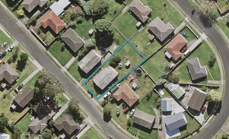 25 Heyford Close, Mangere, Auckland - Carousel 1