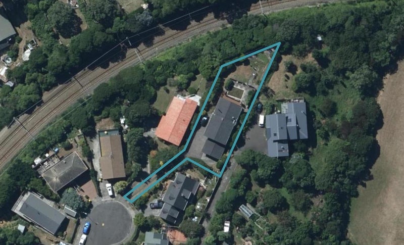 16 Puketai Place, Pukerua Bay, Porirua - Carousel 1