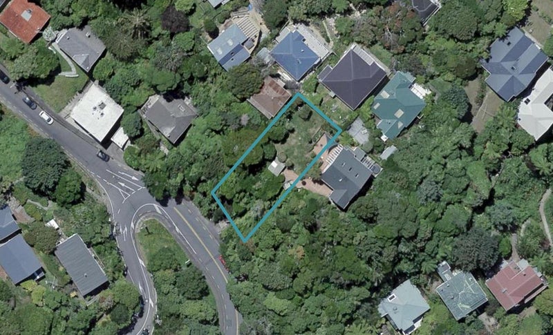 2 Governor Road, Northland, Wellington - Carousel 1