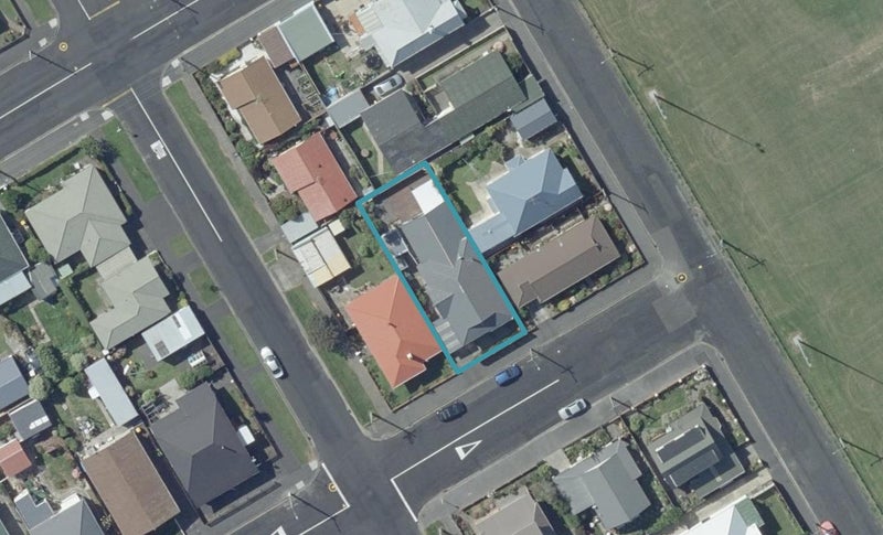 7/4 De Carle Street, Saint Kilda, Dunedin - Carousel 1