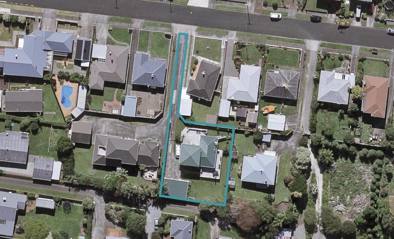 8B Trafalgar Street, Westown, New Plymouth - Carousel 1